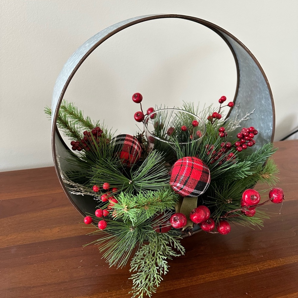 Holiday Decor with Plaid Accents